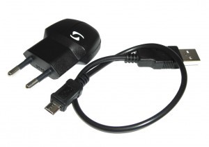 chargeur + câble micro USB